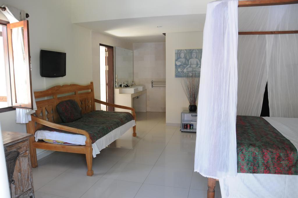 Frangipani Beach Hotel Ловина Экстерьер фото