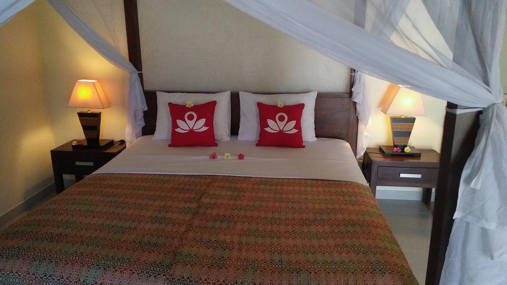 Frangipani Beach Hotel Ловина Экстерьер фото