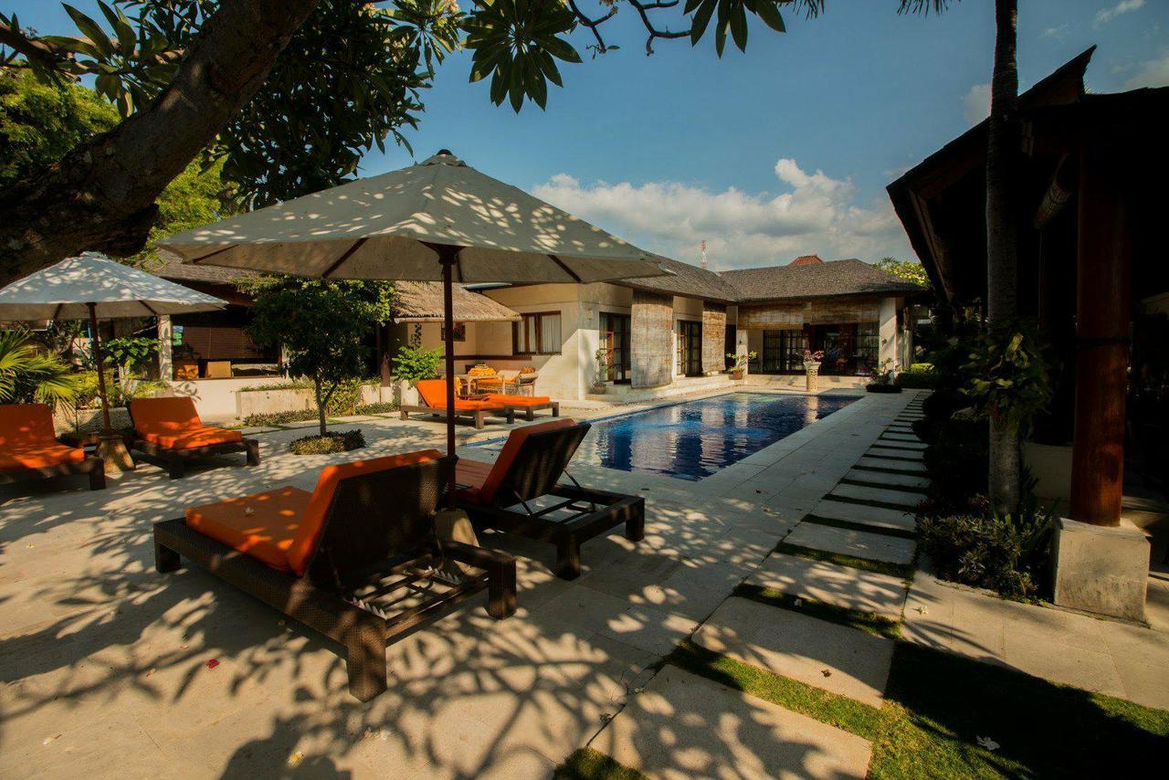 Frangipani Beach Hotel Ловина Экстерьер фото